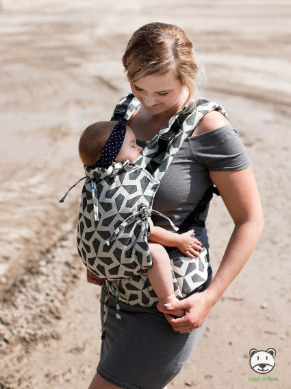 Giraffe Black Adjustable Baby Carrier - Image 4