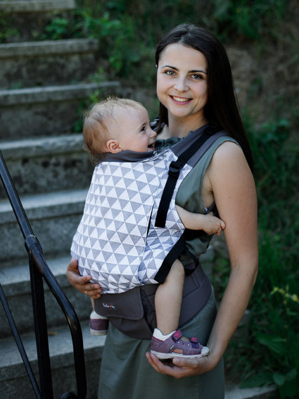 Kinder Hop Grow Air Triangles via Asteraki Slings