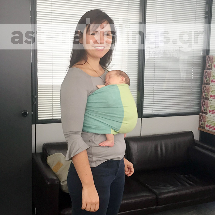 Νεογέννητο σε sling Stella
