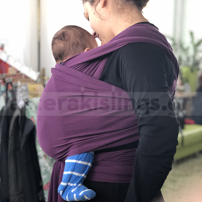Νεογέννητο σε wrap — J-shape στάση