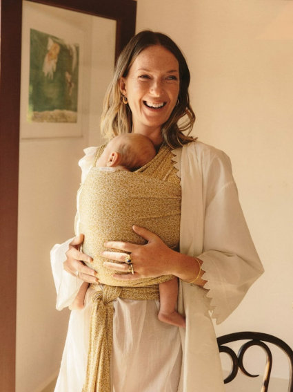 ελαστικός μάρσιπος ergobaby aura wrap