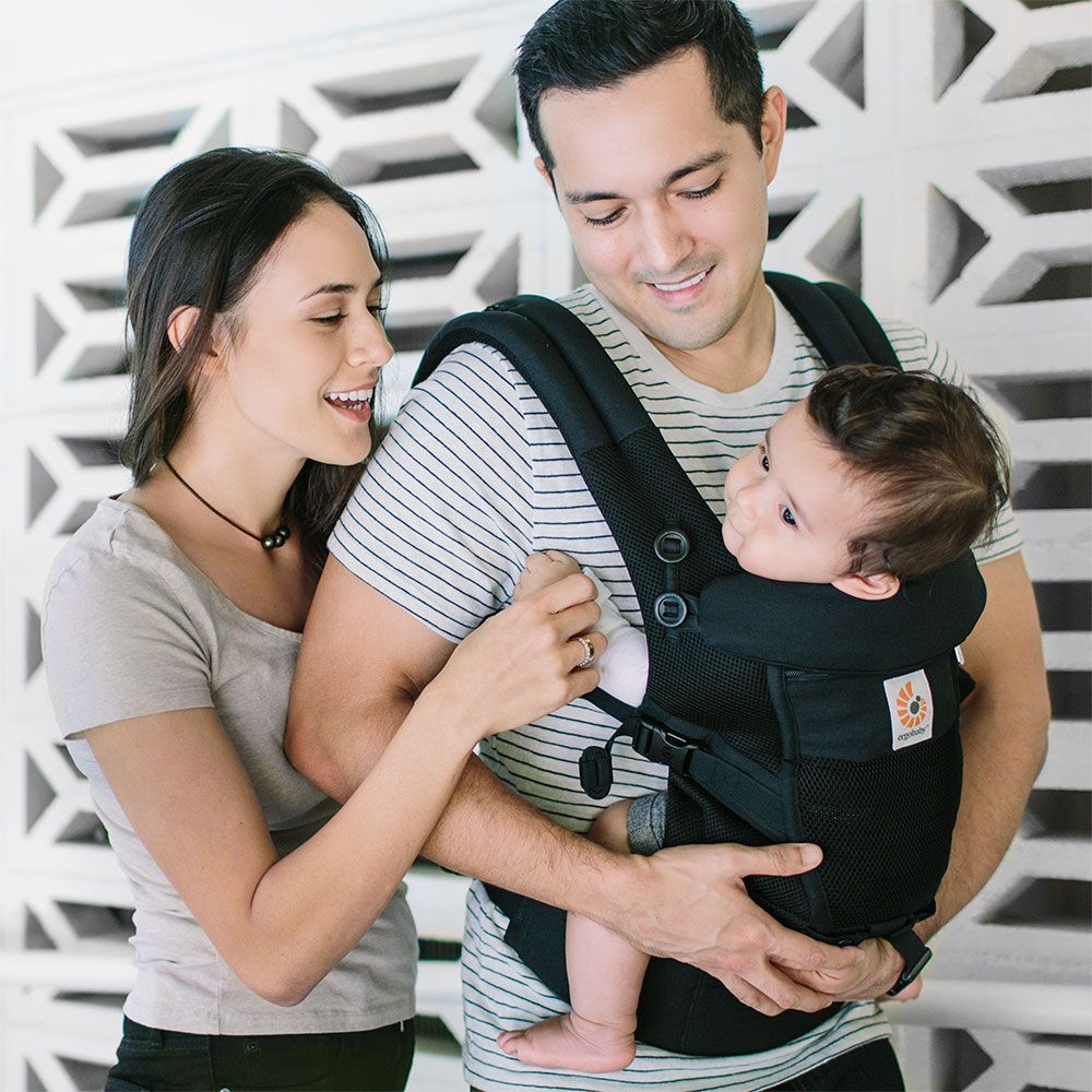 Εργονομικός μάρσιπος Ergobaby Adapt Onyx Black από νεογέννητο ως 3 ετών